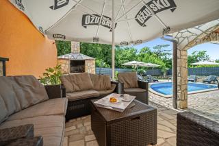Villa Fortuna Für Bis Zu 9 Personen Und Mit Beheiztem Aussenpool - Labin - 3