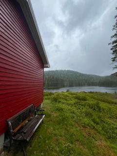 koselig gammel hytte ved vannet - Skien - 0