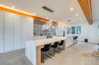 Stunning Semiahmoo Bay Views Spacious PNW Home - Blaine - 4