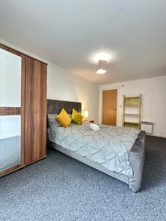 2 Bed ensuite with Balcony and Free onsite Secure Parking - Mánchester - 9