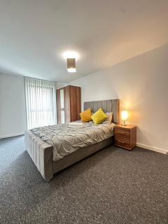 2 Bed ensuite with Balcony and Free onsite Secure Parking - Mánchester - 8