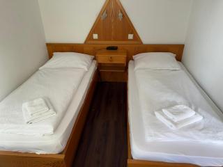Hotel Bayerischer Hof Rehlings - Weißensberg - 8