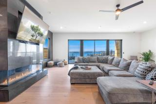 Modern Bayfront Memories - 0