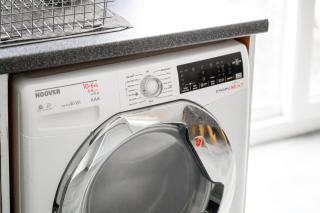 Cozy 3 BR in Wigan - Parking, Kitchen - Hindley - 9
