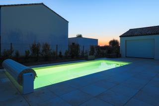 Suite romantique proche mer climatisée avec balnéo, video projecteur et piscine - 2