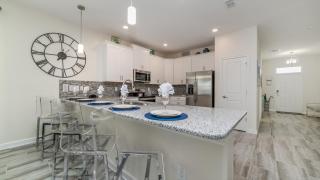 ChampionsGate Resort Vacation Pool Home - Houston - 2