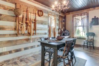 Historic Home with Mountain Views in Dry Run - - 3