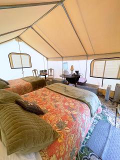 Daisy Glamping Tent at Zenzen Gardens - Paonia - 1