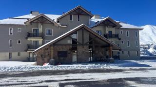 Valle Nevado Ski Chill in 7Px - 7