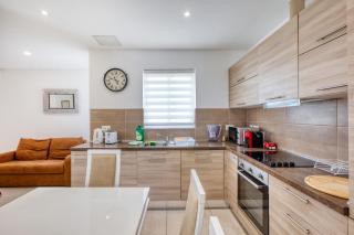 Sliema Spacious Apartment - Sliema - 5