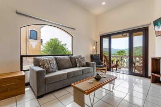 Birds-Eye Ocean View in Nicely Priced Top-Floor Unit in Flamingo - Playa Flamingo - 8