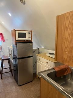 Atic Apartment - Perth Amboy - 2