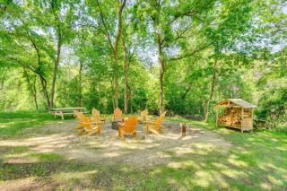 Picturesque Lake Elmo Cottage with Fire Pits! - Lake Elmo - 8