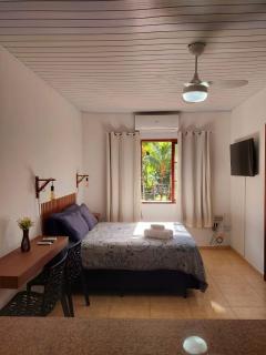 Explorer Tours Ilha Grande - Apartamentos no Centro da Vila do Abraão - Abraão - 0