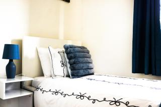 Home away from Home - Aveley - 3