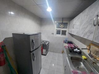 Friends Hotel Apartments - Ajman - 8