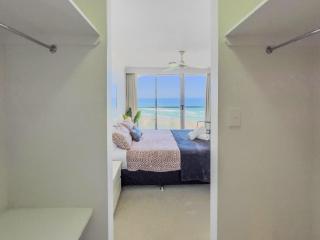 Beach life at Peninsula - Gold Coast - 3