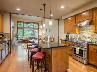 Suncadia 2 Bed Village Chalet Resort Core - 5