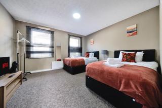 RELAXED CENTRAL HOUSE LOCATED IN WEST READING CLOSE TO TOWN CENTRE with FREE DRIVE WAY PARKING, WI FI & NETFLIX BY AI ESTATE GROUP - Reading - 9