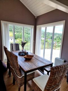 Stunning 4 bedroom home with wi-fi and jacuzzi - Sveio - 2