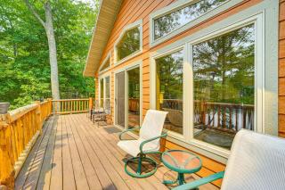 Four-Season Lake Cabin with Canoe and Paddle Boat! - Gordon - 9