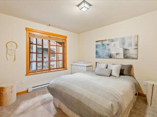 Taluswood 14 by Outpost Whistler - Whistler - 4