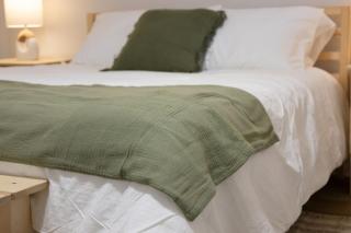 Green Destiny! 7min to DT Cincy, Pool & Hottub - - 6