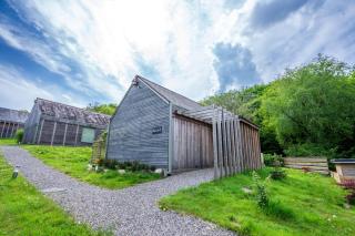 Lavender Lodge 1BR with Hot Tub and Sauna near Black Mountain - Garnant - 0