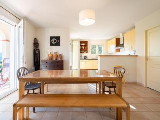 Holiday Home in Occitanie with Private Pool, cleaning included - Félines-Minervois - 4