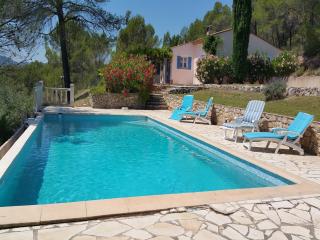 Villa in Salernes with Pool and Scenic Views, cleaning included - 9