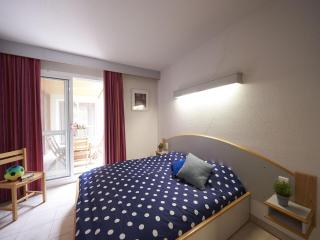 Spacious terrace near a swimming lake, cleaning included - Quillan - 5