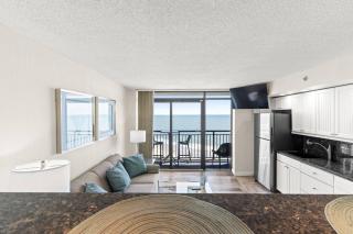 1 King BR Oceanfront Resort | Prime Location - Myrtle Beach - 4