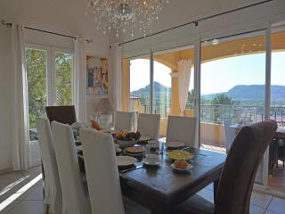 Villa in Vidauban with Heated Pool near Beaches, cleaning included - Vidauban - 8