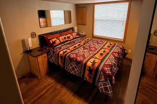 Angelina Cabin - Hot tub, heated pool, quite & relaxing - Austin - 9
