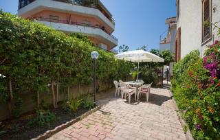3 Bedroom Cozy Apartment In Scalea - Scalea - 1