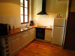 Castle in France with pool near Grand Colombier, cleaning included - Serrières-en-Chautagne - 4