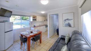 Mt Larcom Tourist Park - Mount Larcom - 6