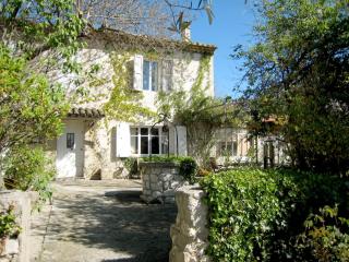Holiday Home in Provence with Private Pool, cleaning included - Cavaillon - 9