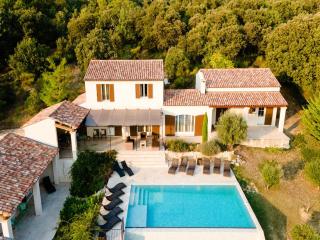 Villa in Provence with Infinity Pool, cleaning included - Apt - 4