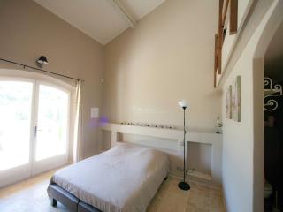 Villa in Provence with Infinity Pool, cleaning included - Apt - 6