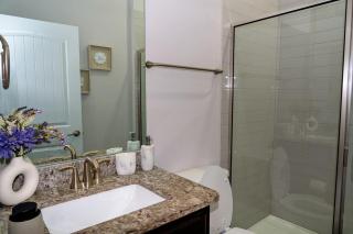 Relax in Style - 3 King Beds - Near San Marcos Outlets - 2