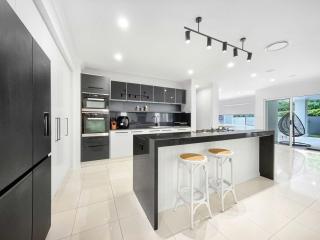 Relaxed Luxury for Families by the Beach - Buddina - 8