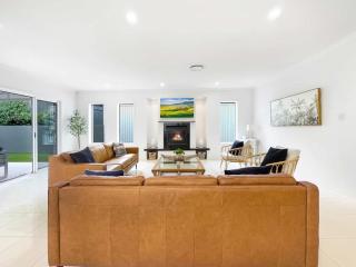 Relaxed Luxury for Families by the Beach - Buddina - 3