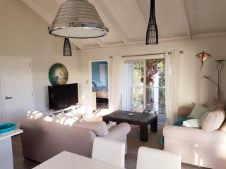 Sunny Boutique House with Pool Mount Maunganui - Mount Maunganui - 7