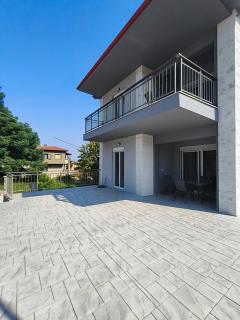 Irina's Apartment 4 - 8