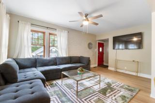 Spacious 3 bed 2 and a half bath 2pk spot - Cincinnati - 7