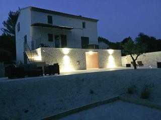 Villa in Lubéron with Saltwater Pool, cleaning included - Apt - 4