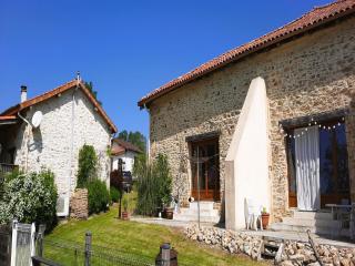 Holiday Home in Haute-Vienne near Nature Park, cleaning included - Les Salles-Lavauguyon - 6