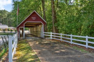 Pet-Friendly 3BR Lake House Firepit Pier - Skippers - 7