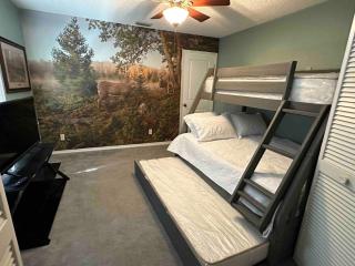 Waterfront Private Dock 4BR 2 Bath kayaks and Hot Tub - Clearwater - 8